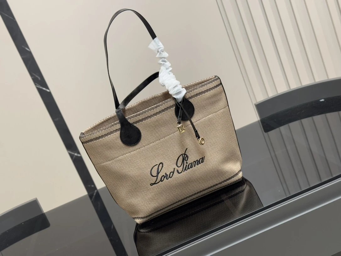 Loro piana Handbags Hot